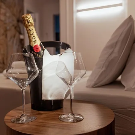 Trecento Boutique سبليت