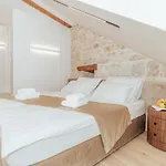 Trecento Boutique 4*
