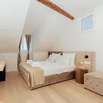 krevet i doručak Trecento Boutique 4*