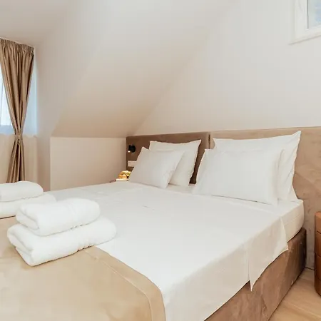 Trecento Boutique 4* سبليت