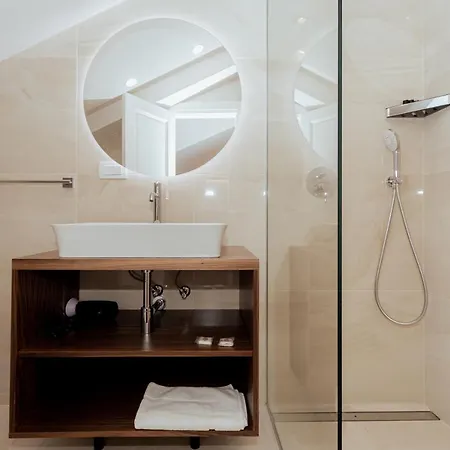 Trecento Boutique 4* سبليت
